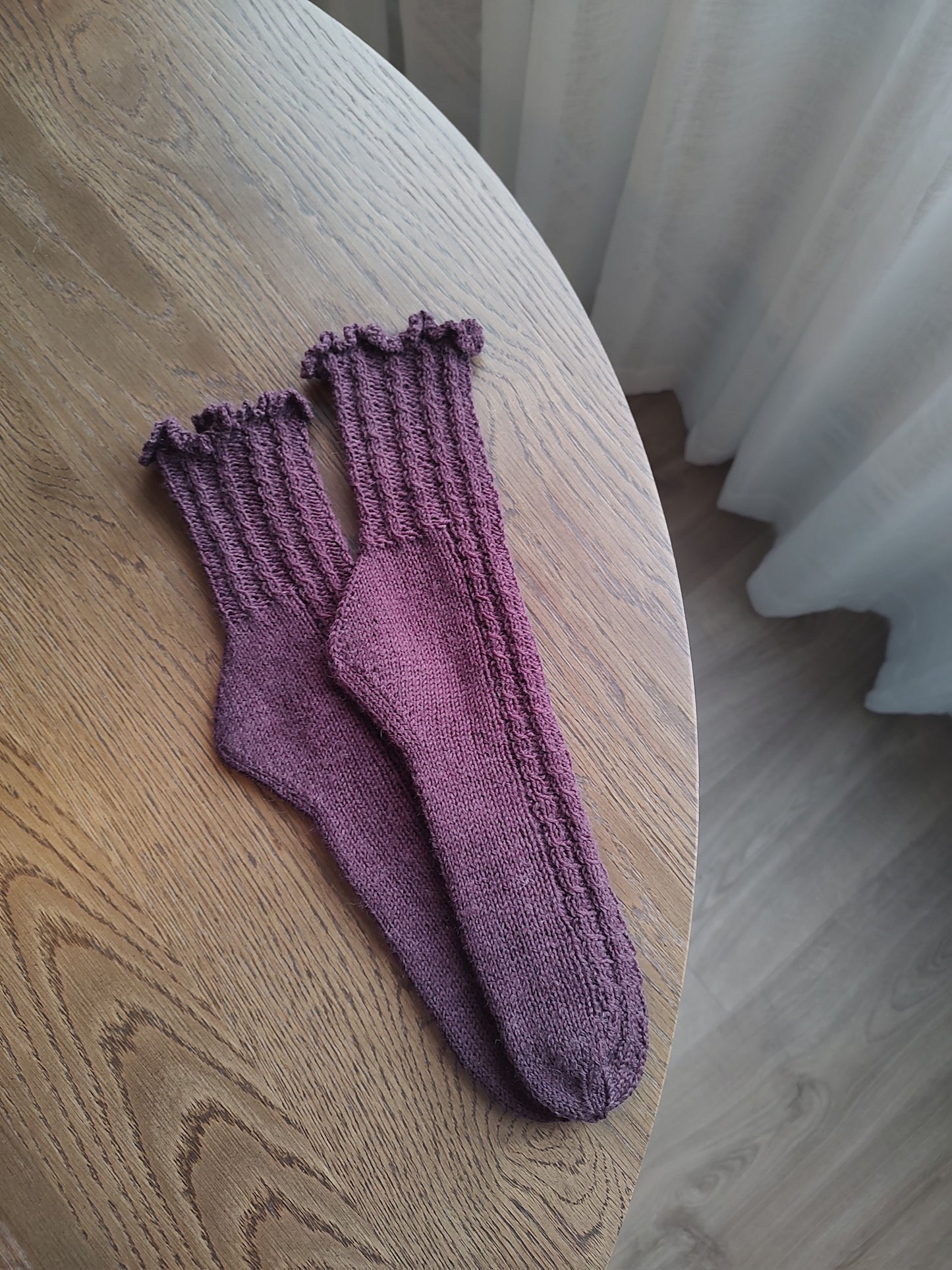 Easy Twist Socks