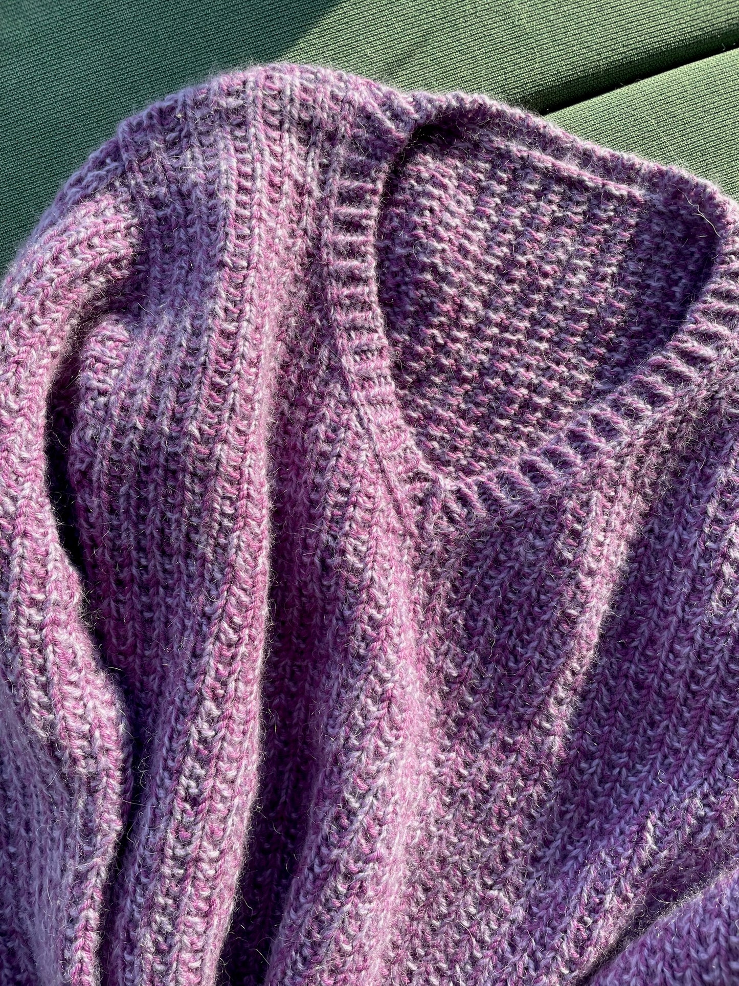 Easy Evening Sweater (v-edition)