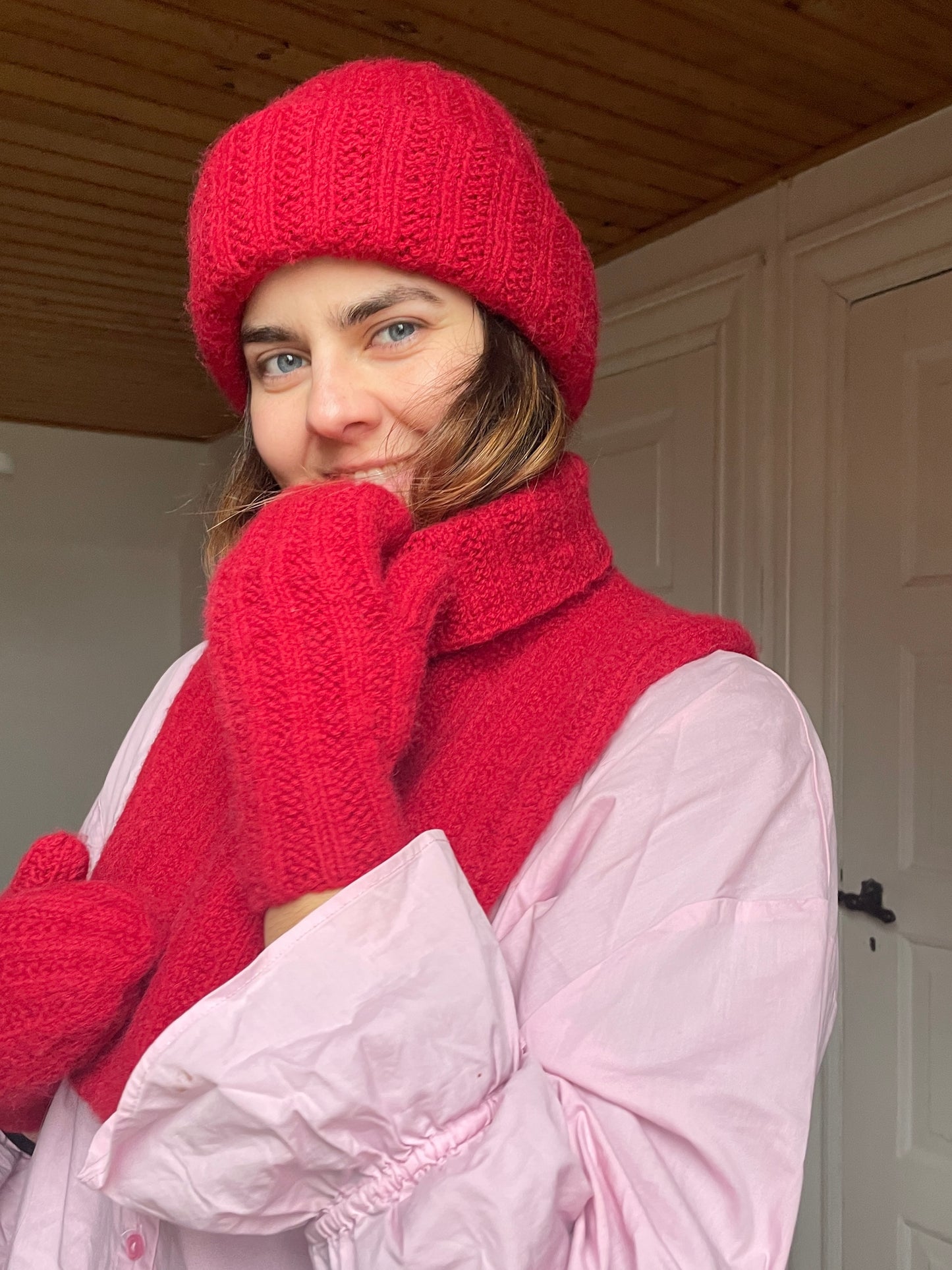 Easy Daily Beanie, Neck + Mittens