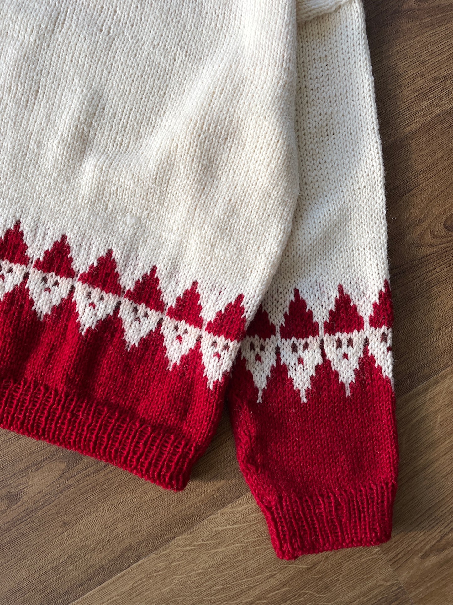 Easy Santa Sweater Woman