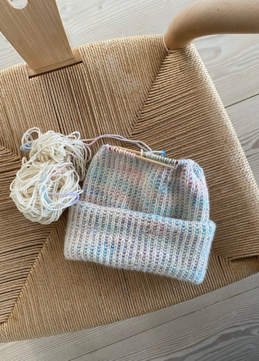 Easy Coloured Rib Hat