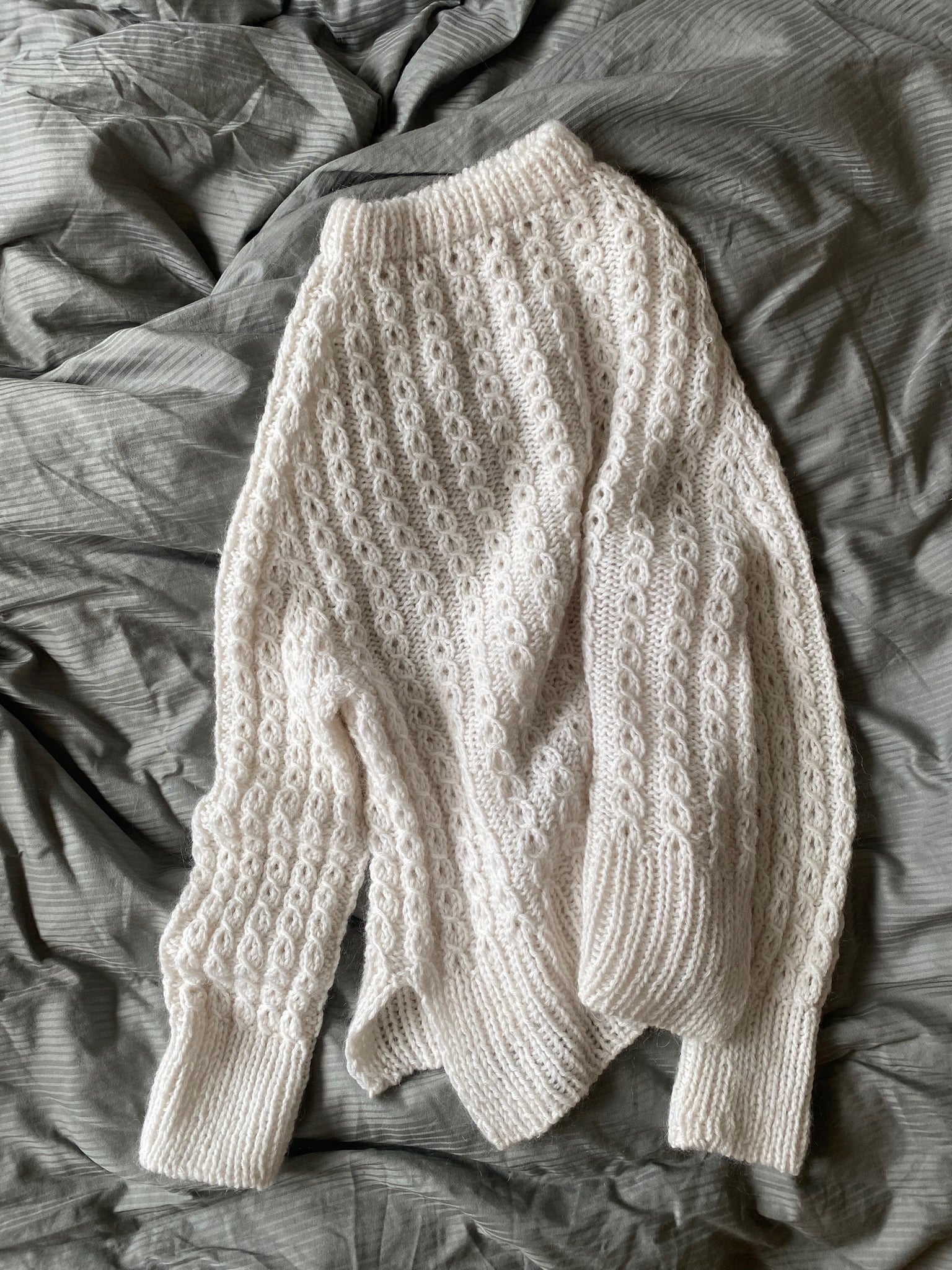 Easy Twist Sweater – easy as knit