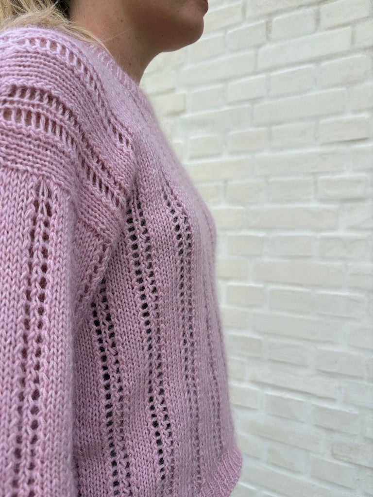 Easy Hole Sweater