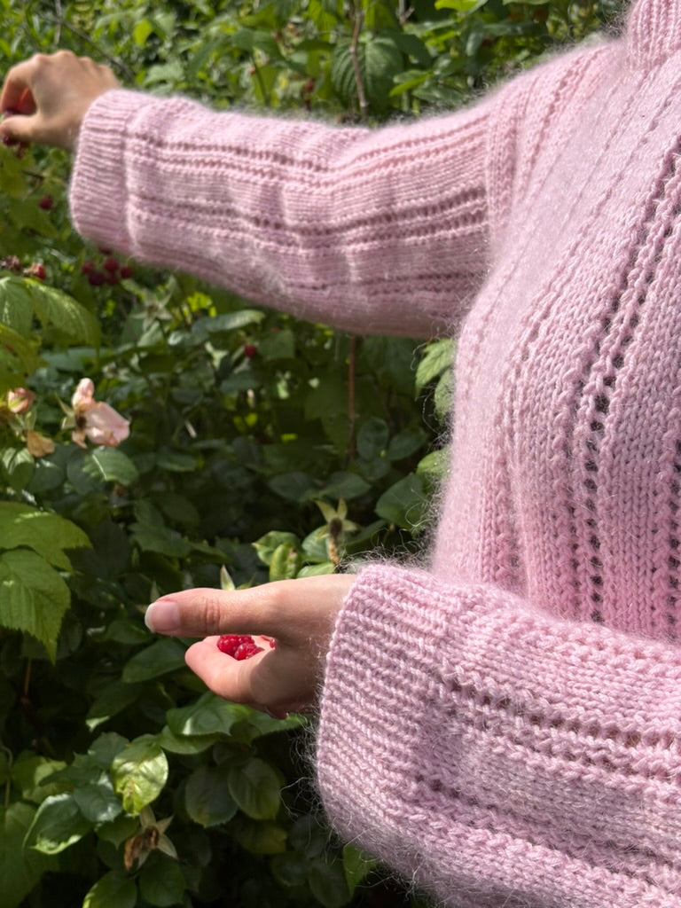 Easy Hole Sweater