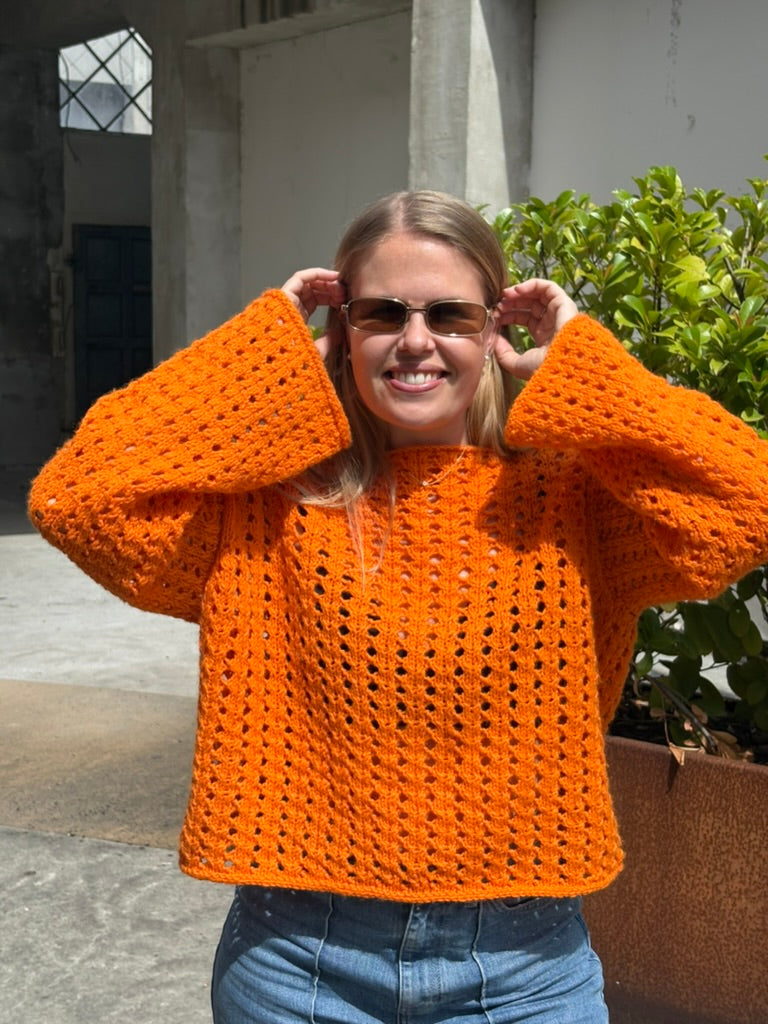 Easy Hole Structure Blouse
