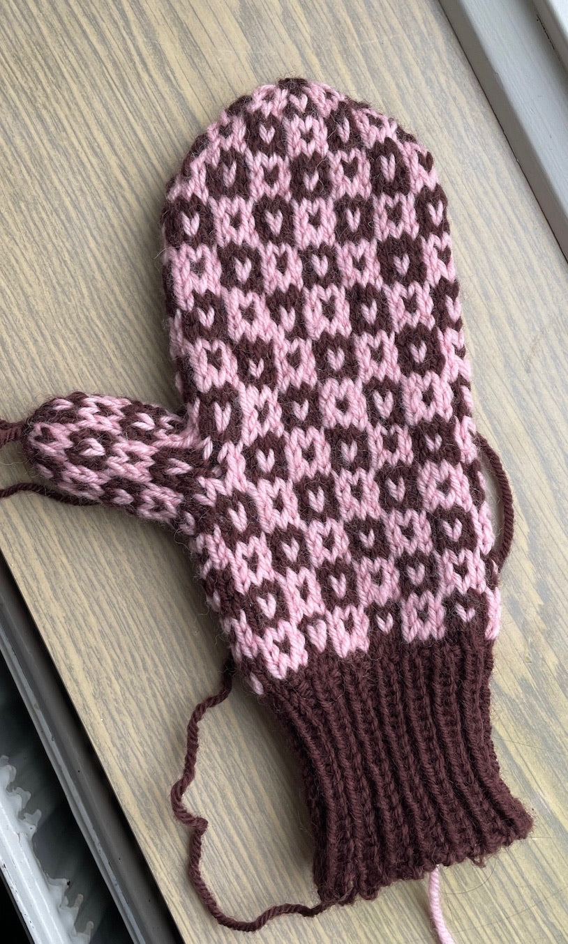 Easy Colour Mittens