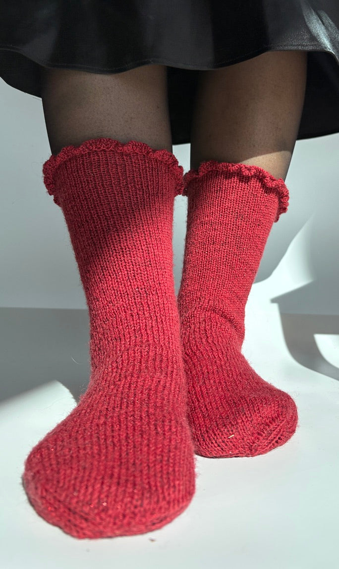Ultra Easy Ruffle Socks (Fine Edition)