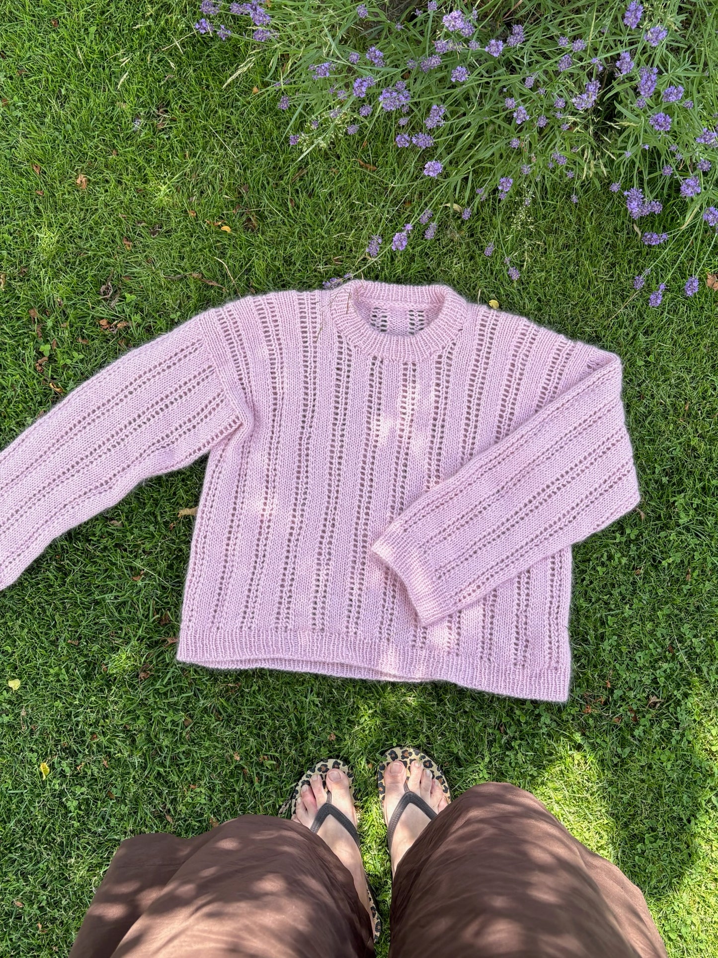 Easy Hole Sweater