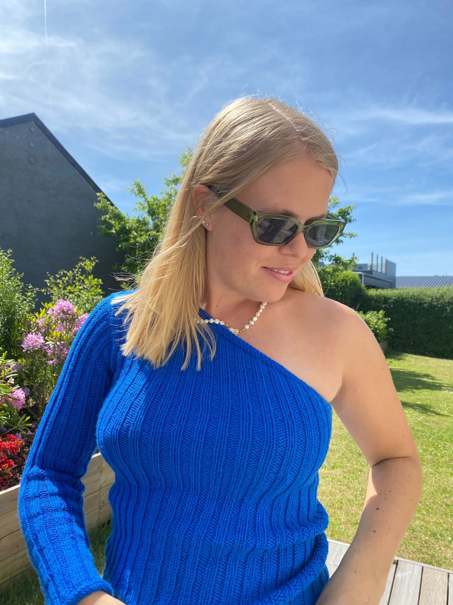 Easy One Sleeve Sweater Deutsch