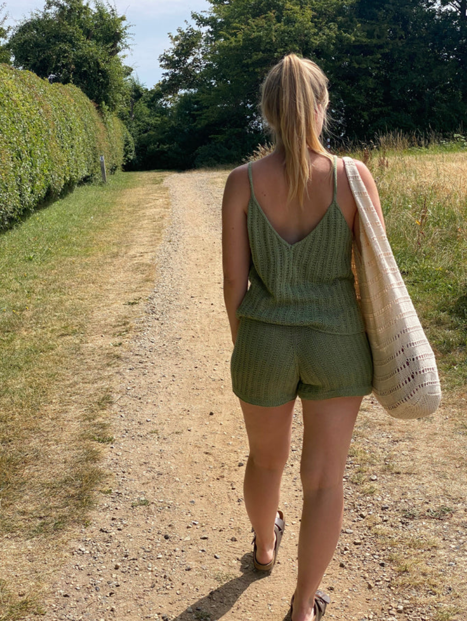 Easy Daily Shorts + Top