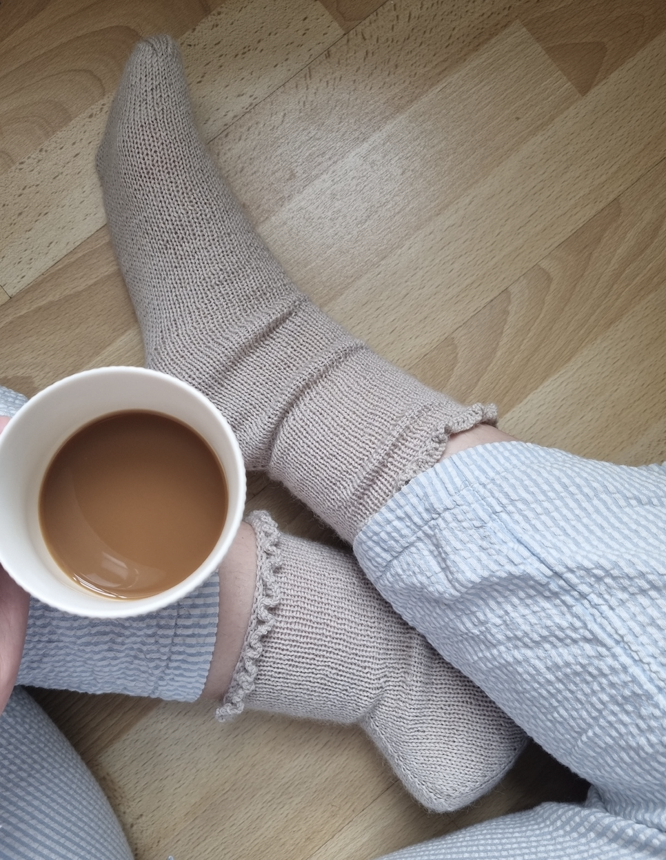 Ultra Easy Ruffle Socks (Fine Edition)