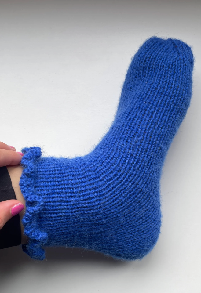 Ruffle Set – Sweater & Socks Bundle