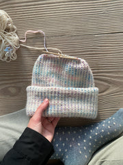 Easy Coloured Rib Hat Deutsch